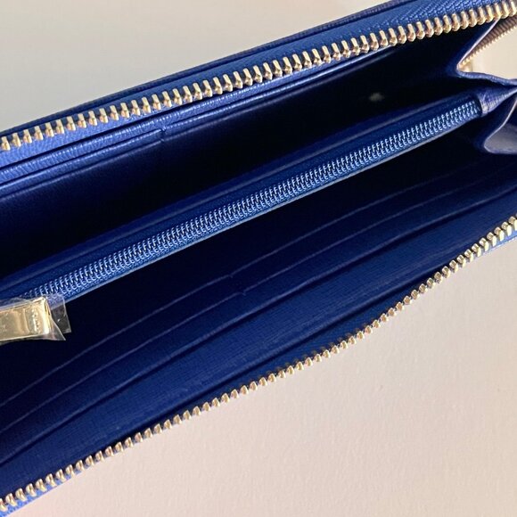 Brand new with tags Furla extra large zip around wallet in ocean blue leather - Picture 3 of 5